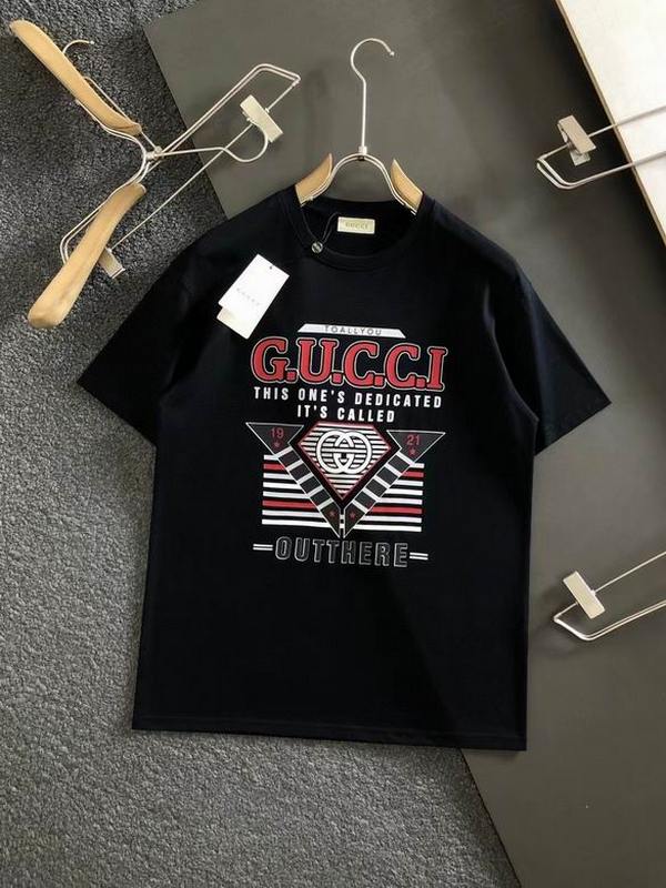 Gucci Men's T-shirts 582